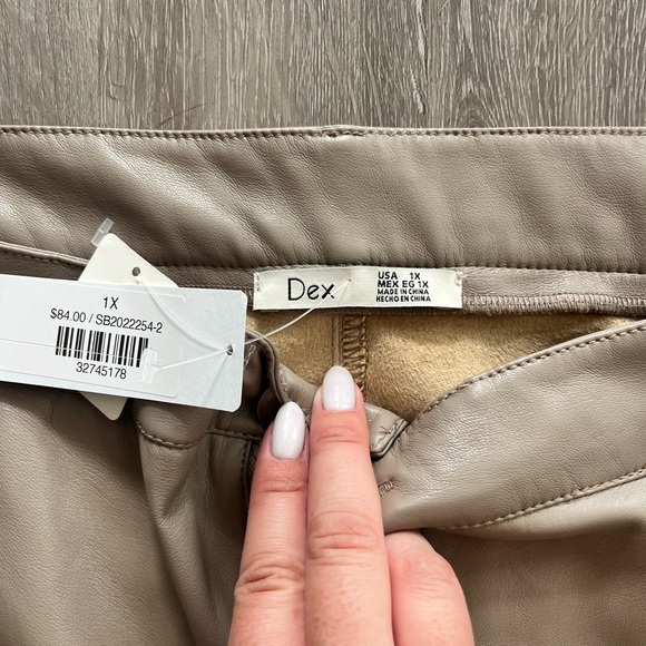 DEX brand. Faux leather pants. Taupe. Cuts above ankle - Picture 4 of 4